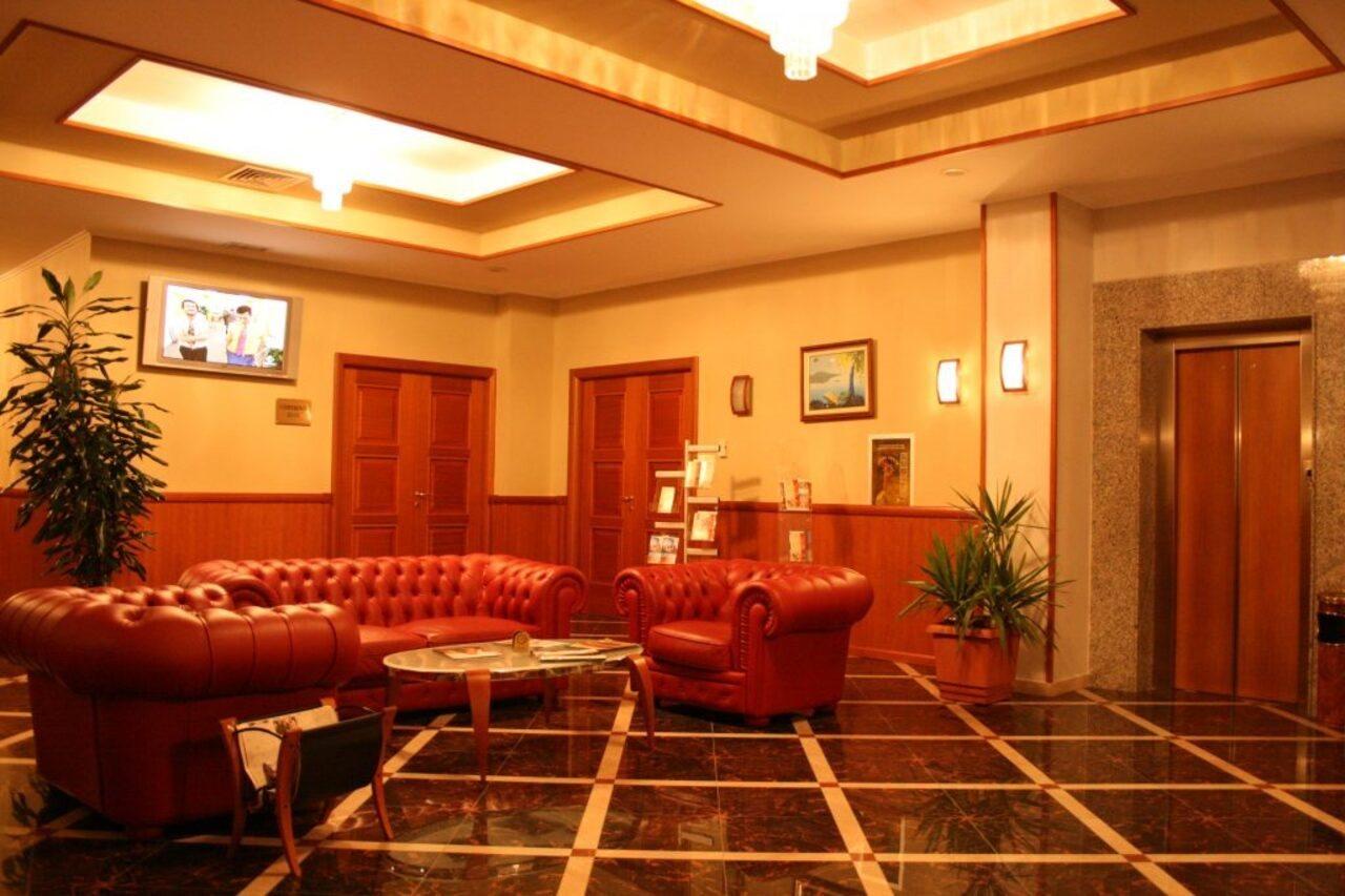 Hotel Continental Vore Bagian luar foto