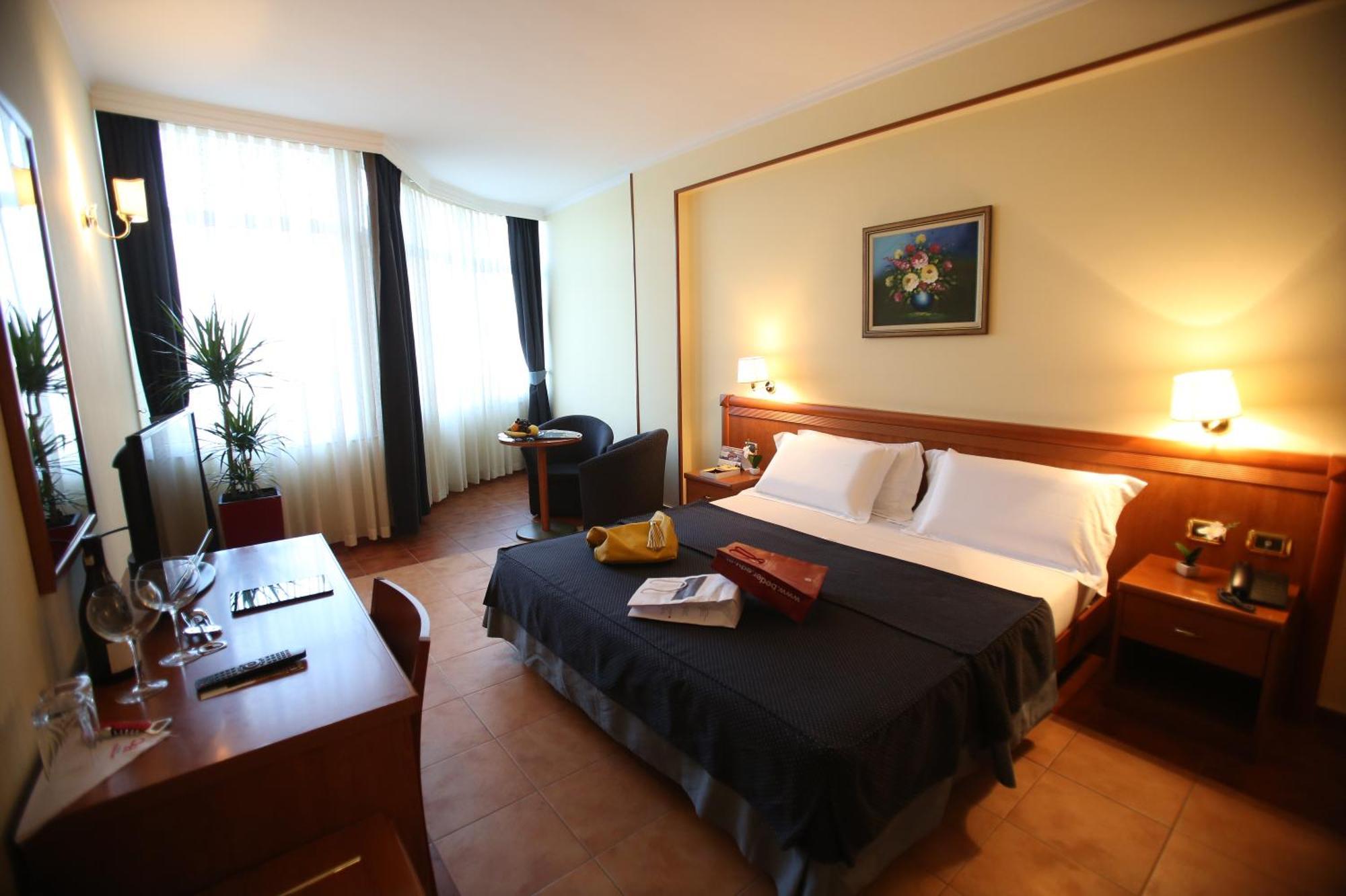 Hotel Continental Vore Ruang foto