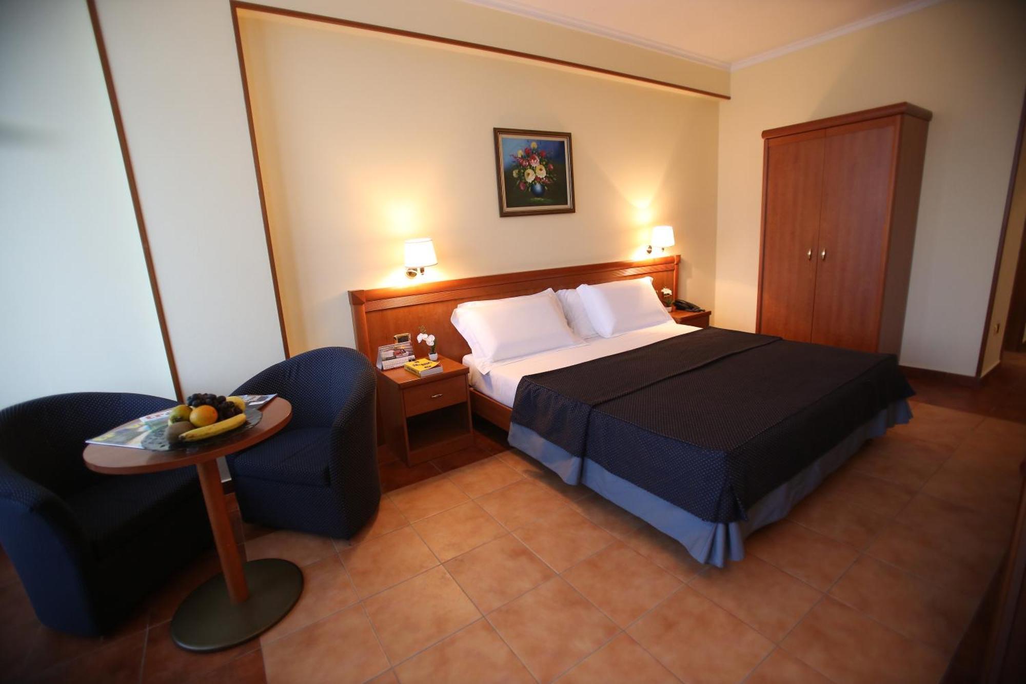 Hotel Continental Vore Ruang foto