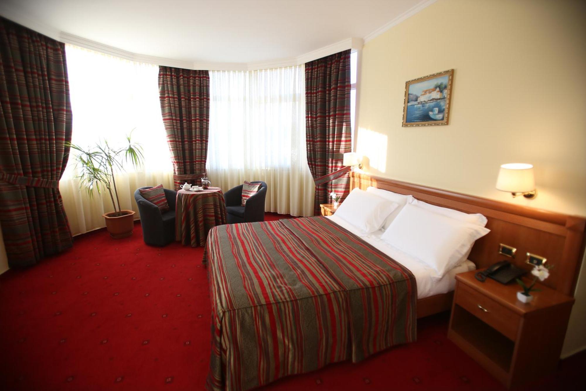 Hotel Continental Vore Ruang foto