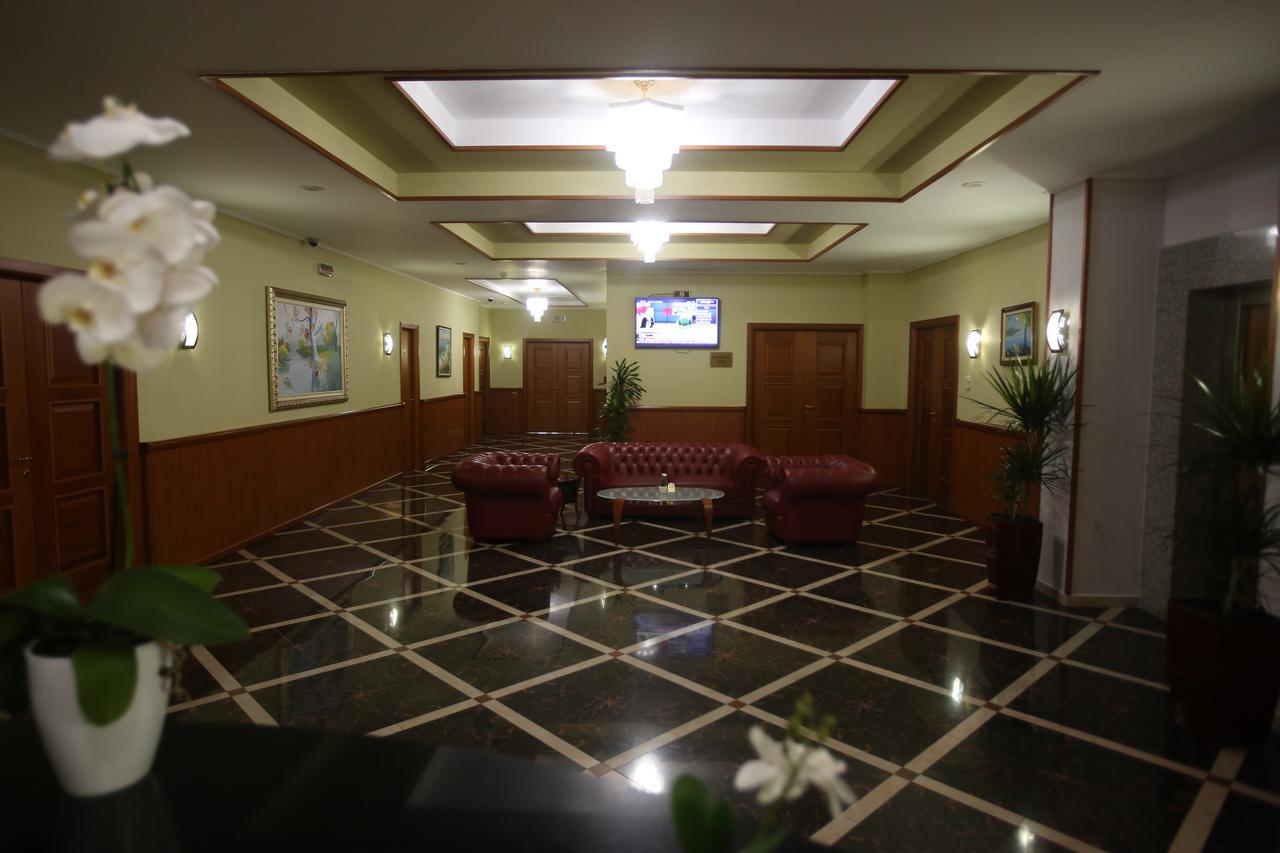 Hotel Continental Vore Bagian luar foto