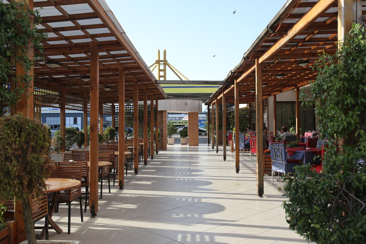 Hotel Continental Vore Bagian luar foto