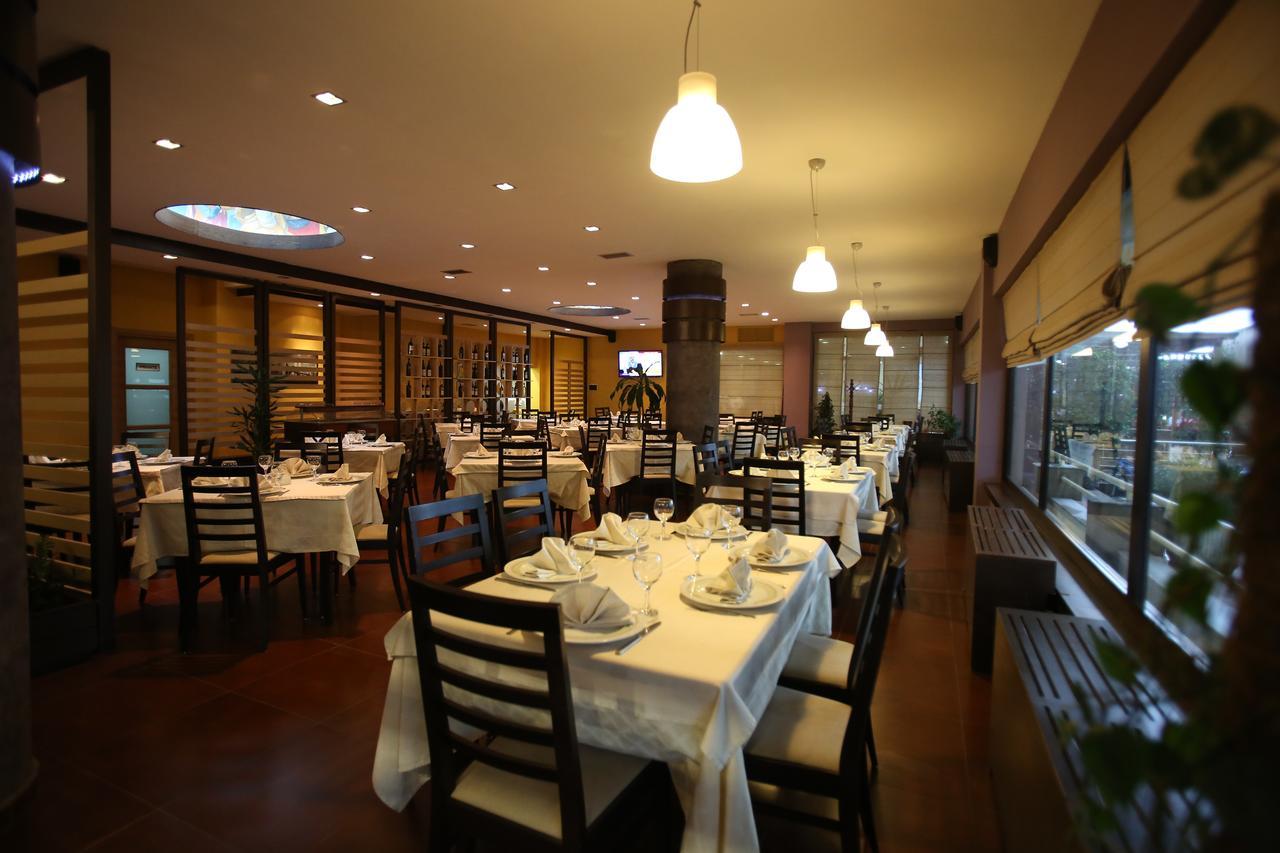 Hotel Continental Vore Bagian luar foto