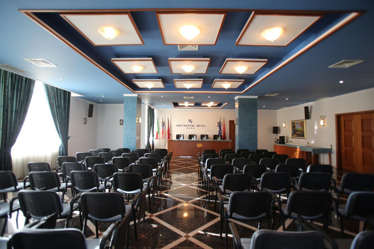 Hotel Continental Vore Bagian luar foto